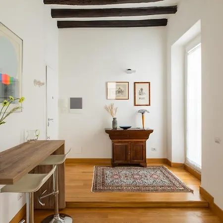 Апартаменты Iflat Colorfull Near Navona *