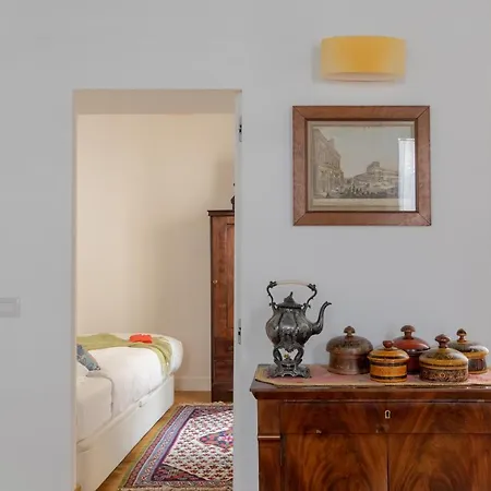 Iflat Colorfull Near Navona Апартаменты